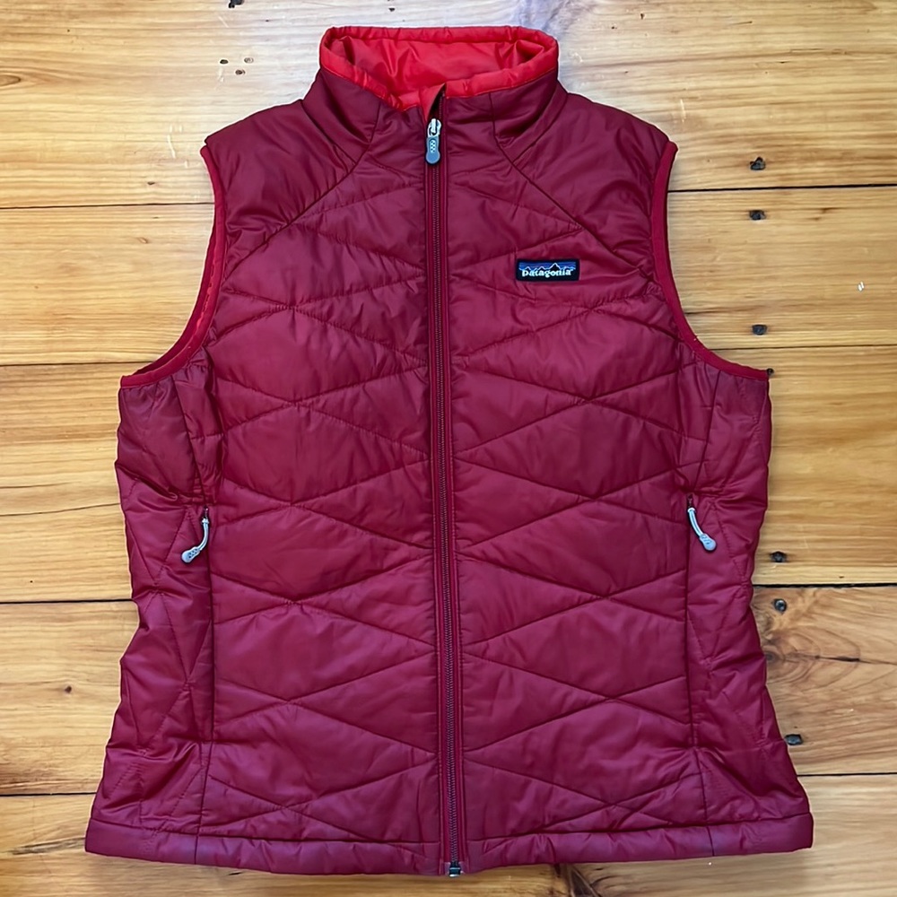 Women’s Patagonia Down Vest. Red. Size Medium. - Picture 2 of 10